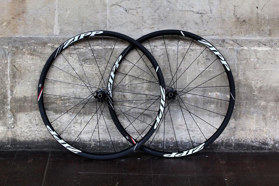 zipp course 30 rim brake